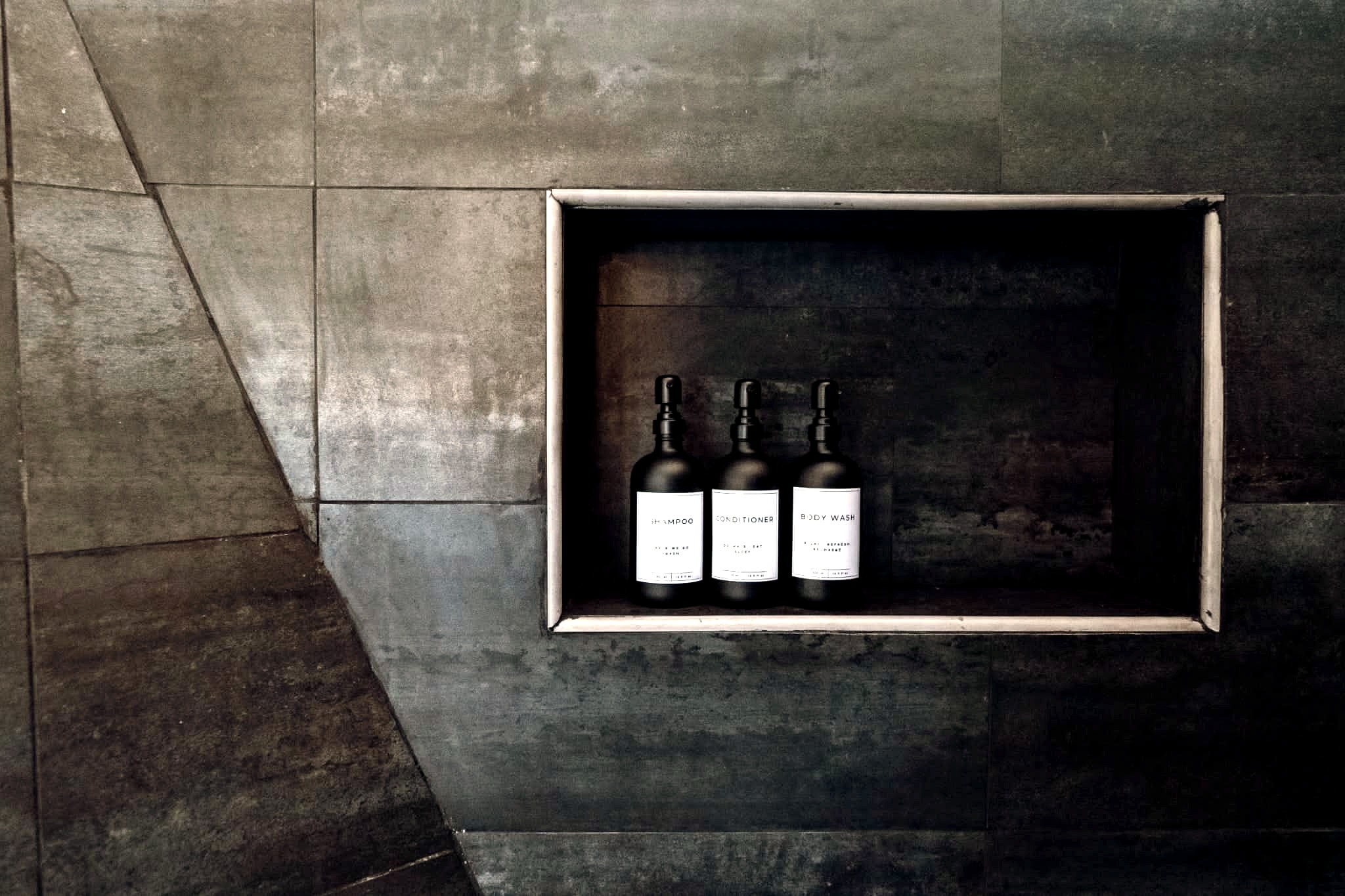 In-villa bathroom amenities, shampoo conditioner and body wash