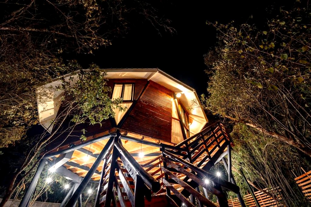 Sunrise Suite exterior at night